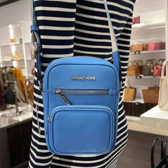 MICHAEL KORS Jet Set Medium Leather Crossbody Bag Flight
Sth Pacific
NWT - Picture 13 of 16